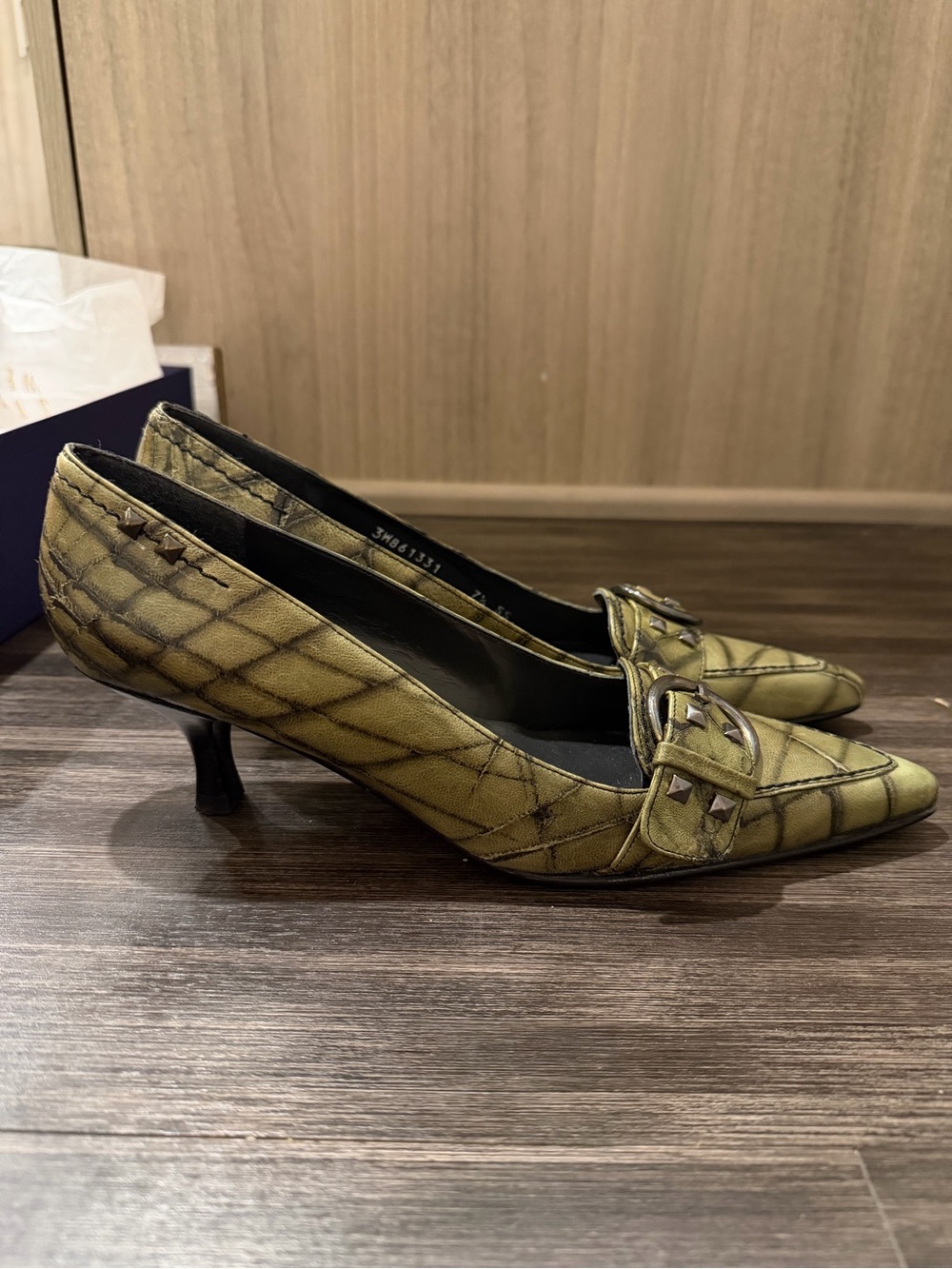 Vintage Stuart Weitzman Olive Green Lizard Pumps